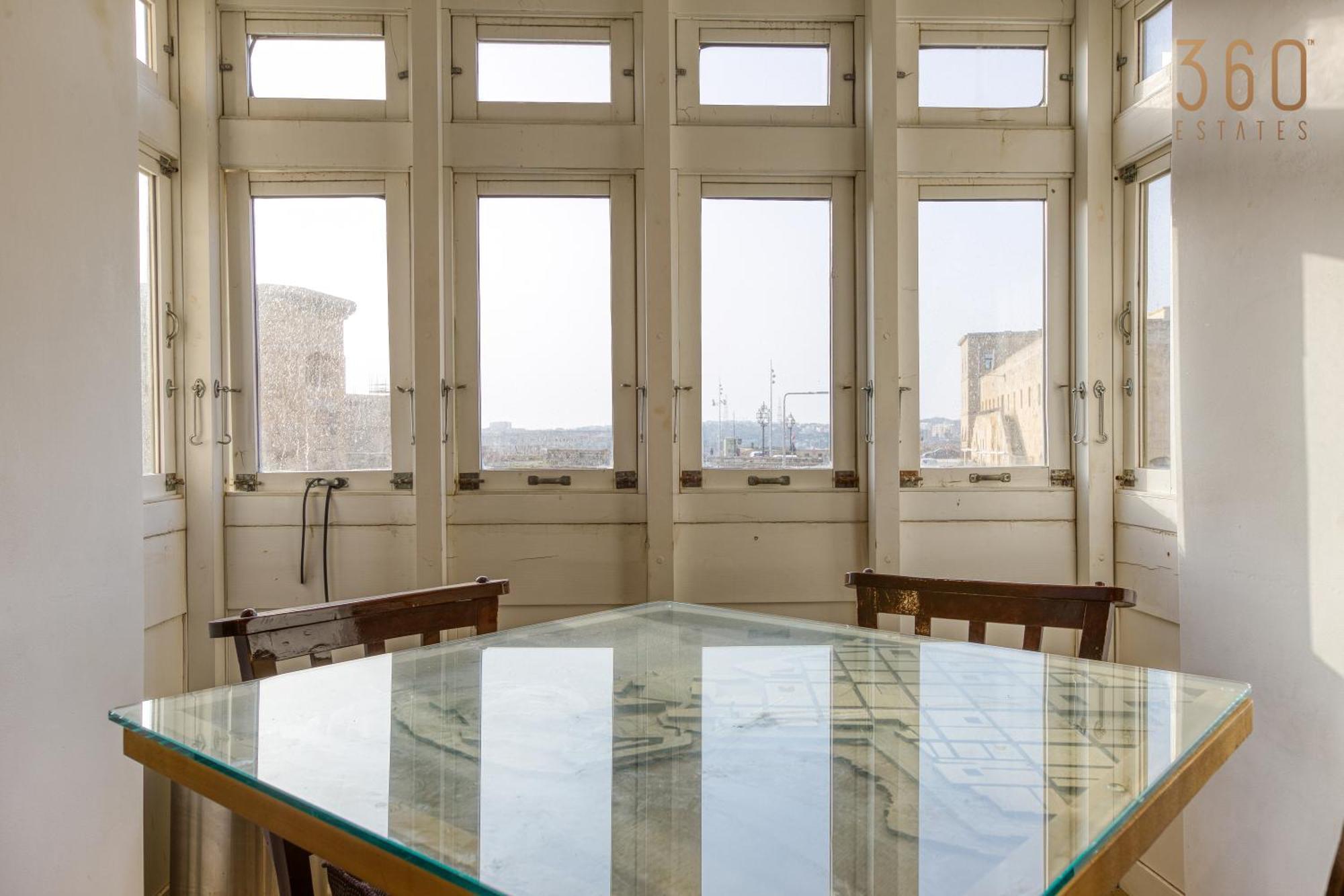 Comfortable 1Br Home With Maltese Balcony In Valletta By 360 Estates エクステリア 写真