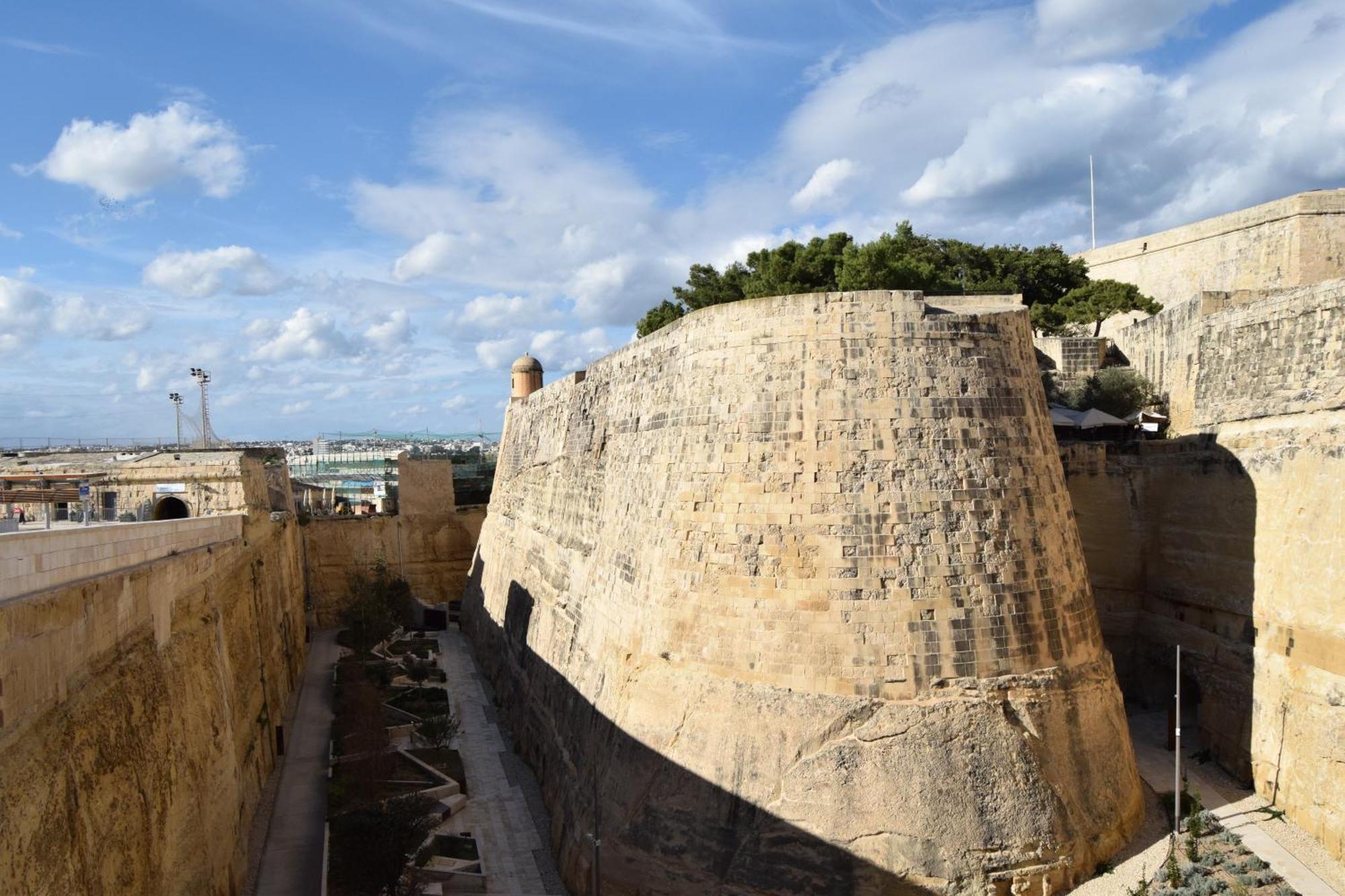 Comfortable 1Br Home With Maltese Balcony In Valletta By 360 Estates エクステリア 写真